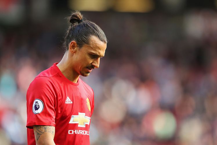 Quan điểm chuyên gia: "Ibrahimovic thiếu đẳng cấp, chậm chạp như ông già"