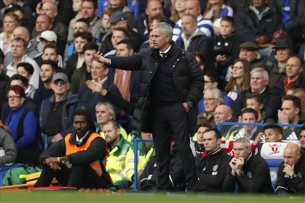 Ảnh bài viết Mourinho tiếp tục bị dư luận lên án