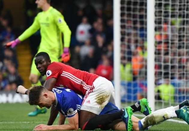 Ảnh bài viết Xác nhận: Man United mất Eric Bailly đến 2 tháng