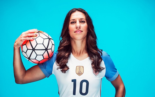 Carli Lloyd - Vẻ đẹp kỳ lạ làng bóng Mỹ