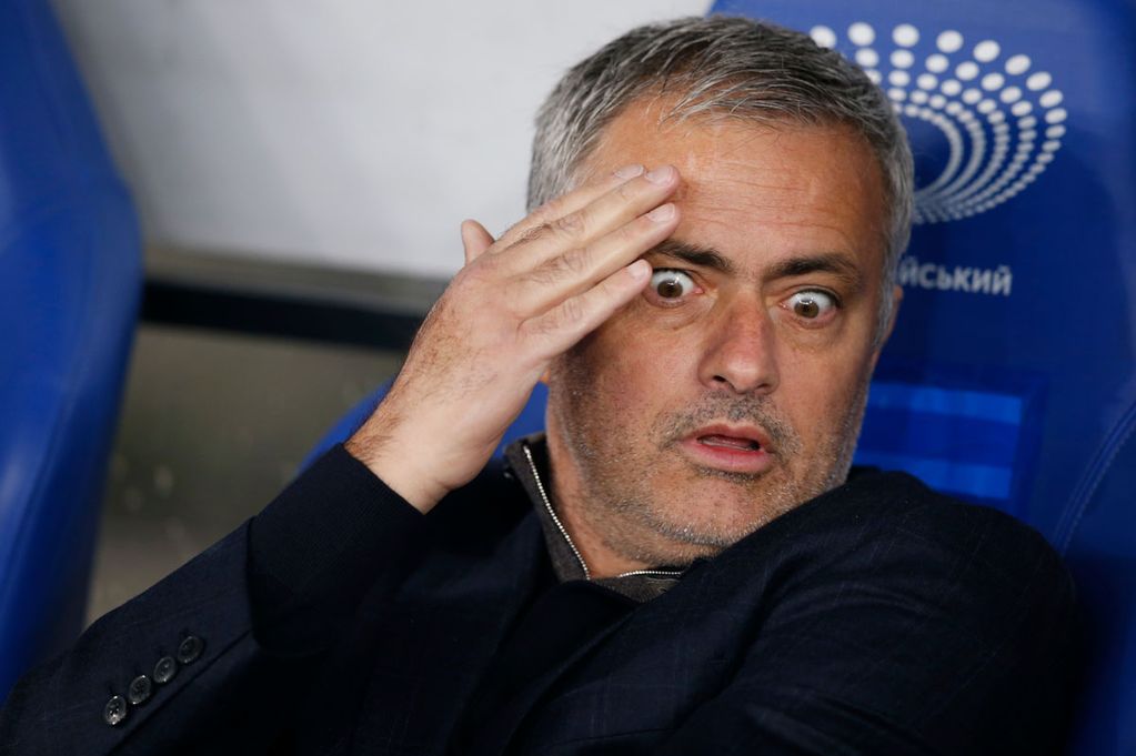 Điểm tin hậu trường 27/10: CĐV MU nổi đóa vì Mkhitaryan bị bỏ rơi; Mourinho "phát ngán" với thành Manchester hoa lệ