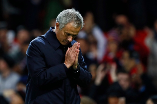 Jose Mourinho: Quá dễ để là fan Man United sau cú ăn 3