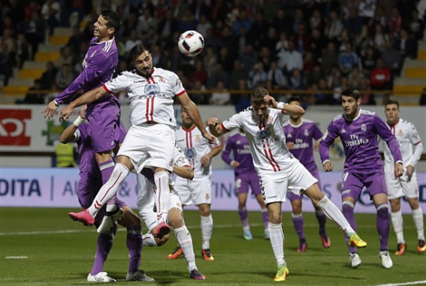 Không cần BBC, Real vẫn dễ dàng 'đè bẹp' Leonesa