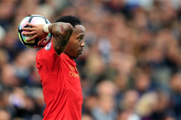 Man City ra giá 35 triệu bảng cho cầu thủ chạy cánh của Liverpool