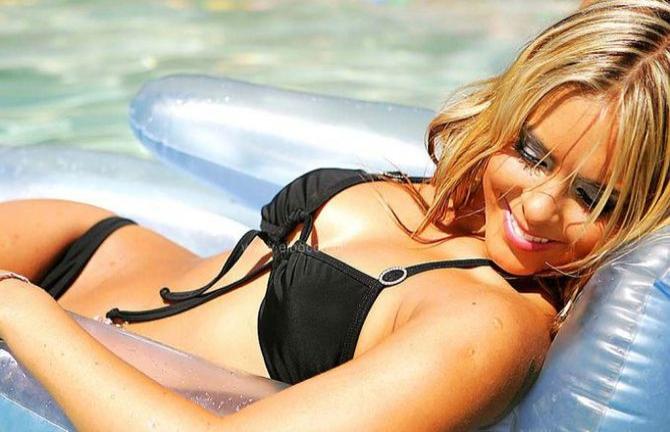 Maura Rivera - nàng WAGs nóng bỏng nhất đất nước Chile