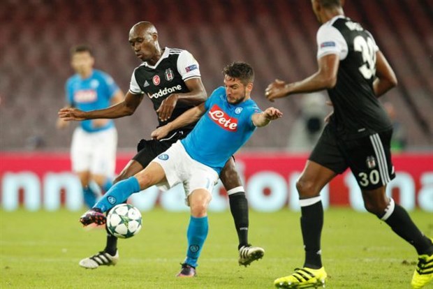 00h45 ngày 02/11, Besiktas vs Napoli: Chuyến làm khách bão táp