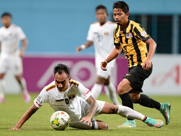 Malaysia tập giữa trưa chuẩn bị quyết đấu Việt Nam tại AFF Cup 2016