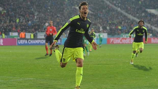 ĐHTB loạt trận thứ 4 Champions League: Ngả mũ trước Oezil