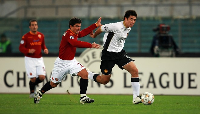Dong Fangzhuo và cái kết đắng cho trò hề ở Man United