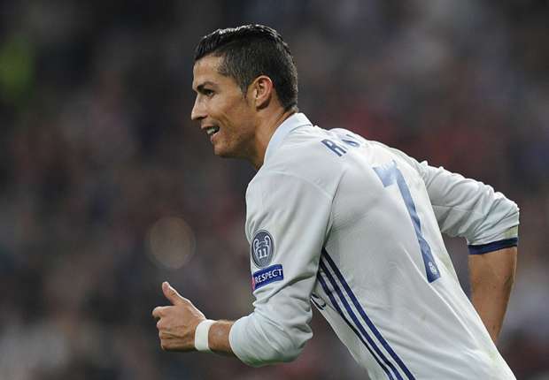 Góc HLV Phan Thanh Hùng: Arsenal bản lĩnh; CR7 thiếu sự hỗ trợ như Messi
