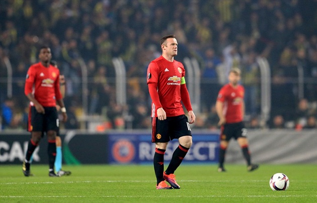 Có Rooney và Mkhitaryan, Man Utd vẫn 'phơi áo' trên đất Thổ Nhĩ Kỳ