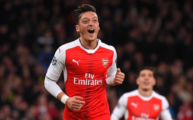 Đội hình kết hợp Arsenal - Tottenham: Màu đỏ nhỉnh hơn đôi chút
