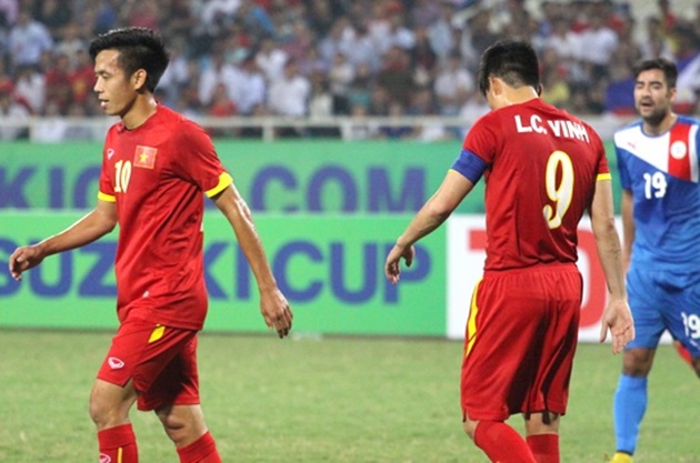 Ảnh bài viết ĐTVN: Cuộc chiến giữa Công Vinh và Văn Quyết