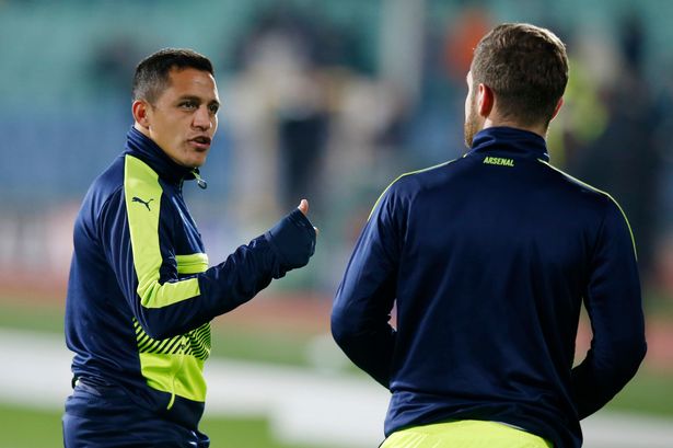 Ảnh bài viết Sanchez 'nịnh khéo' cổ động viên Arsenal