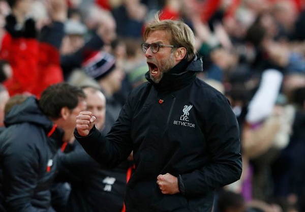 Liverpool lên đỉnh bảng: "Giáo sư" hậm hực, Klopp cười thả ga