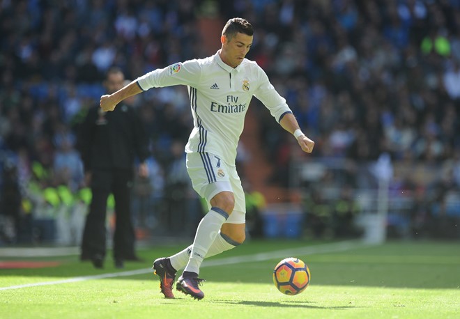5 điều rút ra sau thương vụ gia hạn hợp đồng của Ronaldo