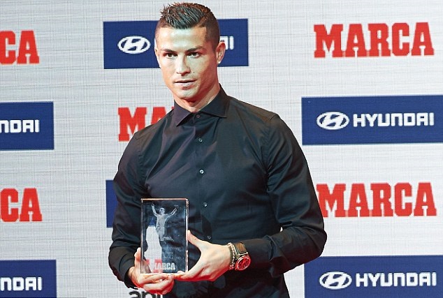Người Madrid rạng rỡ thâu tóm các danh hiệu cao quý La Liga 2015/16
