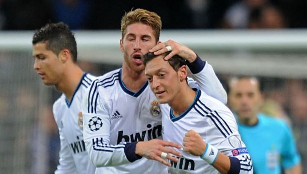 Ảnh bài viết Mesut Oezil chọn ra hậu vệ xuất sắc nhất thế giới