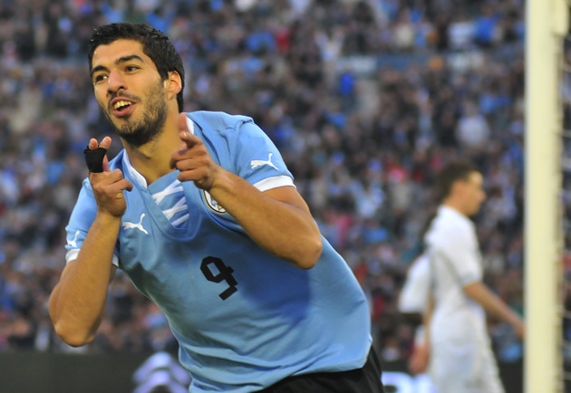 06h00 ngày 11/11, Uruguay vs Ecuador: Thắng để tách tốp