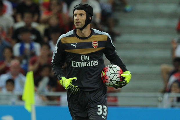 Những tình huống cứu thua khó quên của Petr Cech trong màu áo Arsenal