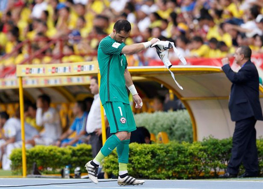 Ảnh bài viết Man City lo lắng với chấn thương của Bravo và Kompany