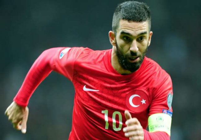 Arda Turan, ngôi sao có khả năng 'ngồi ngoài' tại World Cup 2018