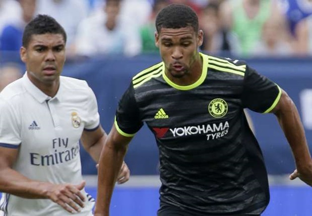 'Ballack mới' của Chelsea dính chấn thương