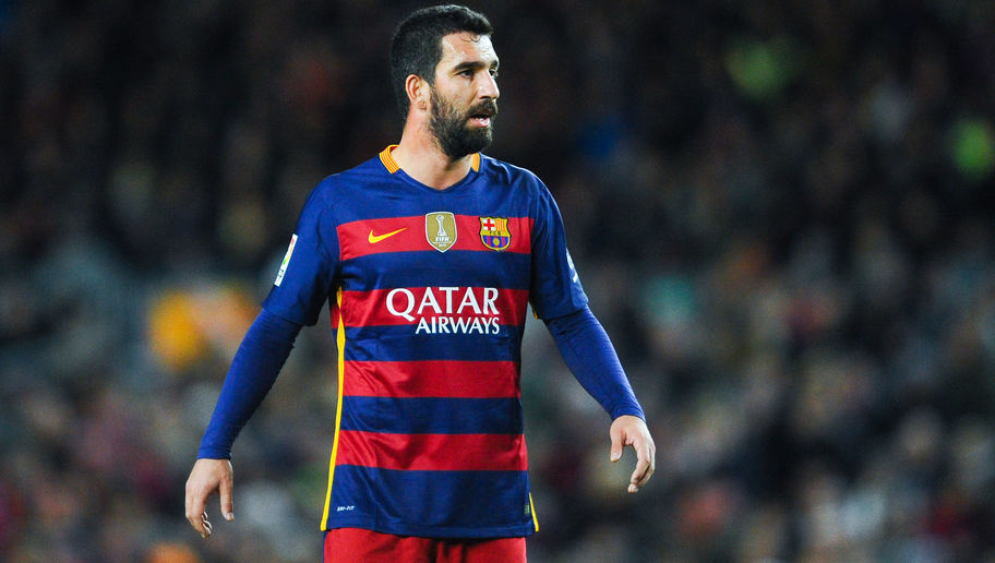 Khả năng rê bóng cực dẻo của Turan trong màu áo Barca
