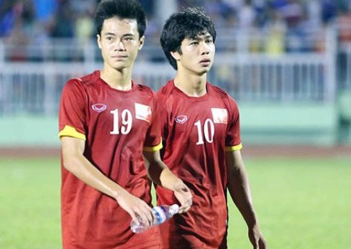 Ảnh bài viết Công Phượng đang bị "kẻ đóng thế" Văn Toàn vượt mặt