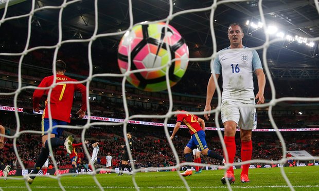 Kịch tính phút bù giờ, Bò tót may mắn cầm hòa Tam Sư trên Wembley