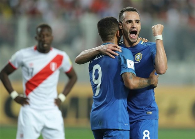 Thắng nhẹ Peru, Brazil đâu chỉ có Neymar