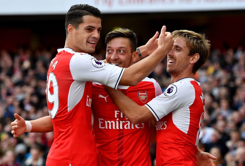 Ảnh bài viết Đội hình kết hợp M.U vs Arsenal: Không Ibra, Quỷ đỏ lép vế