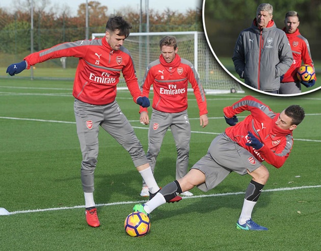 Arsenal tập cực 'sung' trước thềm đại chiến M.U