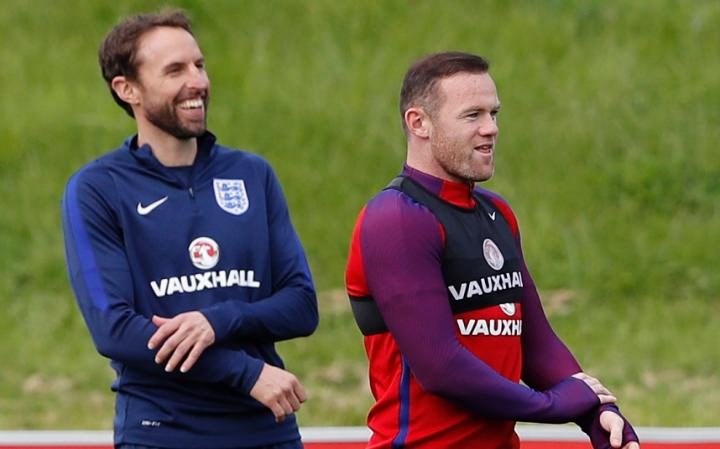 Điểm tin chiều 18/11: Rooney sắp mất băng đội trưởng; Tuấn Anh lỡ trận ra quân