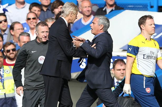 Ảnh bài viết Tình huống xô xát giữa Wenger và Mourinho trong quá khứ