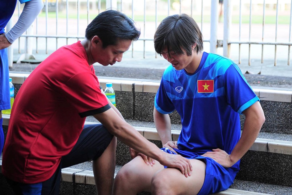 Tuấn Anh: 'Tôi không có bác sĩ trị chấn thương ở Việt Nam'