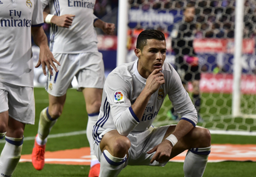 Ghi hat-trick vào lưới Atletico, Ronaldo lập thêm kỉ lục