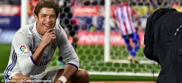 Ăn mừng ngạo mạn, CR7 gây bão Internet