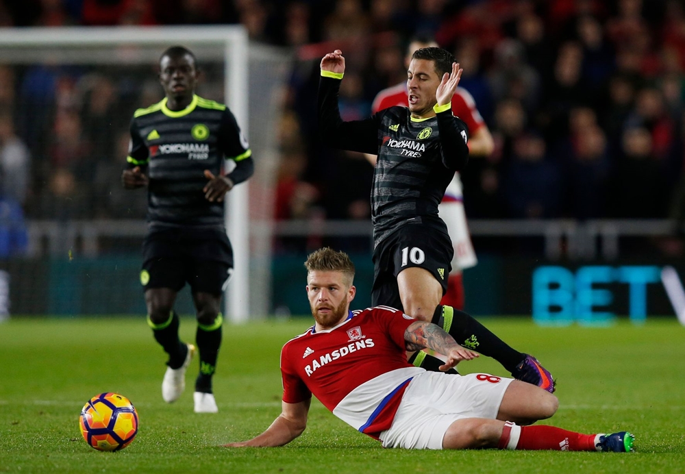Điểm tin sáng 21/11: Chelsea trở lại ngôi đầu sau 18 tháng, Xuân Trường được đưa 'lên mây'