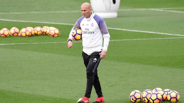 Zidane lập thêm một kỷ lục cùng Real Madrid