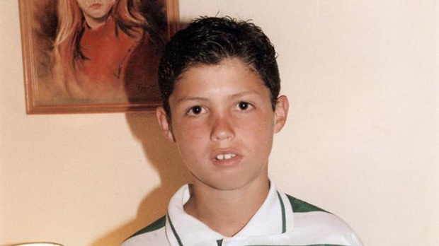 CĐV Sporting Lisbon hân hoan chào đón 'người hùng' Ronaldo