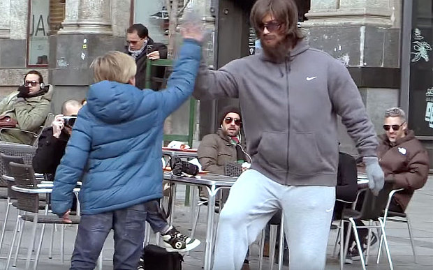 Ảnh bài viết Những cú troll đồng đội kinh điển (Ronaldo, Ribery,..)