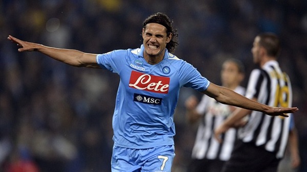Ảnh bài viết Xem lại khả năng săn bàn đáng sợ của Cavani trong màu áo Napoli