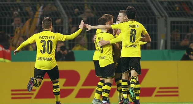 Reus lập hat-trick, Dortmund thắng hơn cả một séc tennis