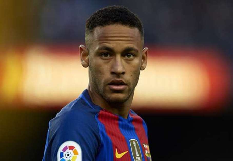 Neymar san bằng thành tích kiến tạo của Xavi, Oezil và Ibra
