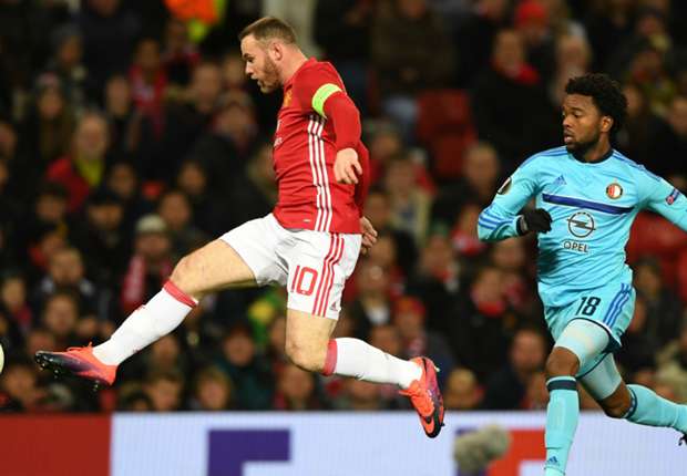 M.U đại thắng, Rooney phá kỉ lục khủng của Van Nistelrooy