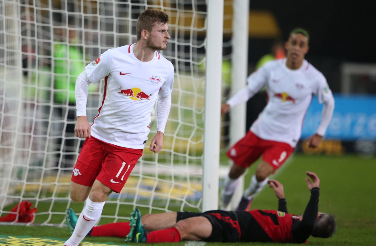 Bỏ xa Bayern, RB Leipzig xô đổ kỷ lục nửa thế kỷ