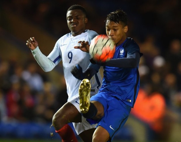 Ảnh bài viết Chelsea, Arsenal tranh nhau thần đồng của Pháp