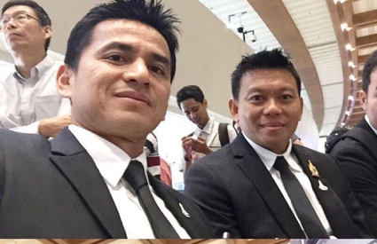 Ảnh bài viết HLV Kiatisuk tranh thủ "tự sướng" trước khi về Thái