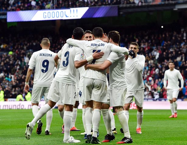 5 điểm nhấn Real Madrid 2-1 Sporting Gijon: Ronaldo vượt Messi, Suarez